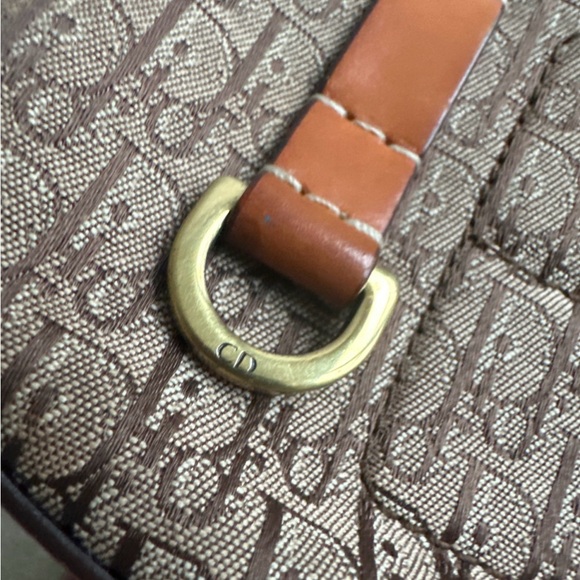 Dior Street Chic Columbus Shoulder Bag - Picture 13 of 14